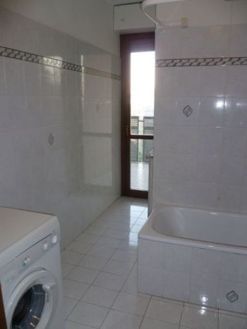 Monolocale arredato con terrazzo Bollate - Altre fotografie