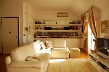 Attico con terrazzo e aria condizionata - Altre fotografie