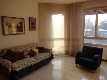 Casa arredata con balcone Cernusco Sul Naviglio