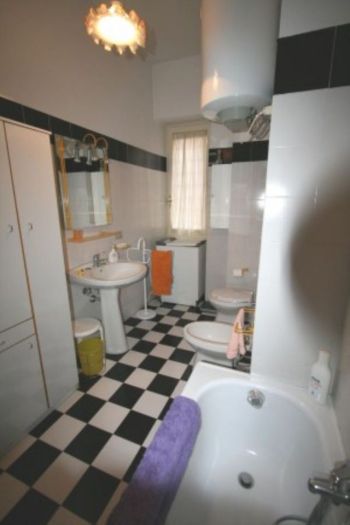 Bilocale arredato con balcone Trieste , salario - Altre fotografie