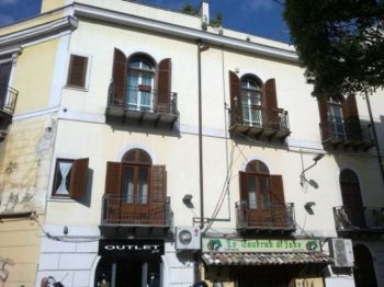 Casa arredata con balcone Politeama libert� - Altre fotografie