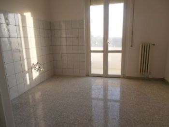 Casa con balcone Livorno