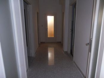 Casa con balcone Livorno