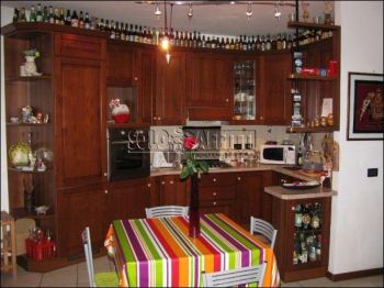 Appartamento arredato con balcone Cavaione