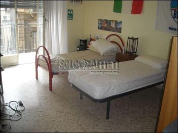 Casa studenti con balcone Centro