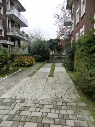 Appartamento arredato con terrazzo Sud-est