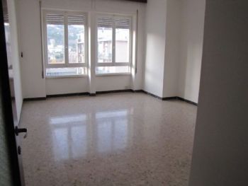 Casa con balcone La Spezia