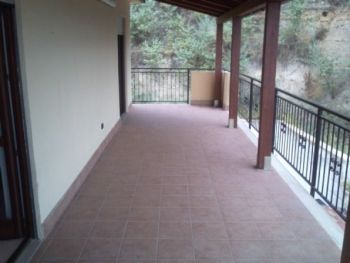 Appartamento con balcone e terrazzo