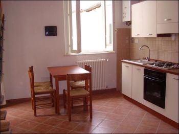Appartamento arredato con terrazzo Livorno