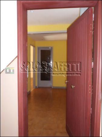 Trilocale con balcone e terrazzo Centro