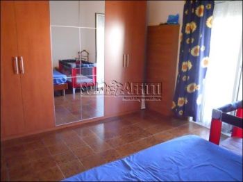 Bilocale arredato con balcone Centro