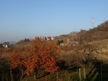 Appartamento con terrazzo Castello Di Serravalle