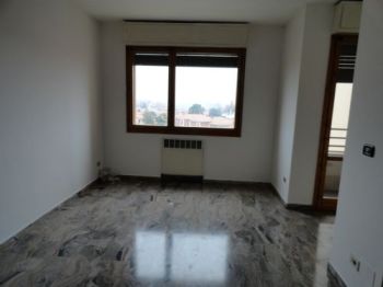 Appartamento con posto auto Corticella - Altre fotografie