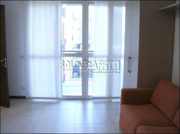 Monolocale arredato con balcone Vimodrone
