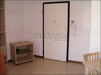Monolocale arredato con balcone Vimodrone