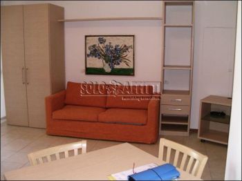 Monolocale arredato con balcone Vimodrone