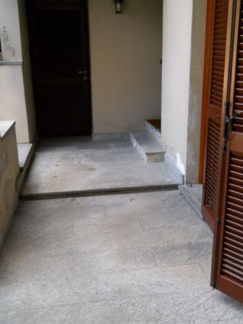Monolocale arredato con garage Lecco - Altre fotografie