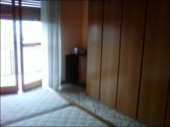 Bilocale arredato con balcone Corso italia