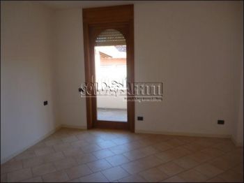 Villa con garage Busto Garolfo