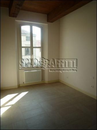 Trilocale con balcone Arco d'augusto