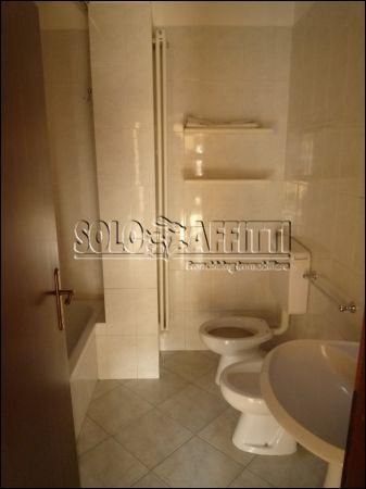 Appartamento con posto auto e balcone