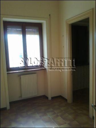 Casa con posto auto e balcone Trionfale
