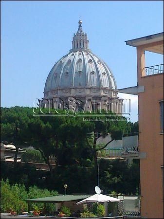 Casa con balcone Gianicolense