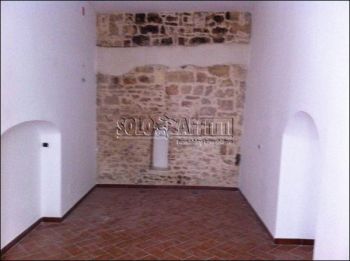 Casa con balcone Borgo antico - s. nicola