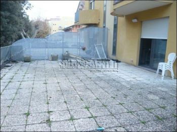 Appartamento arredato con posto auto