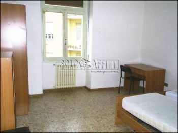 Casa studenti con balcone Sassari
