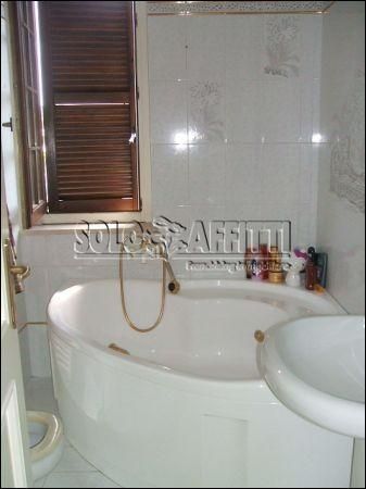 Villa con balcone e garage Pianella