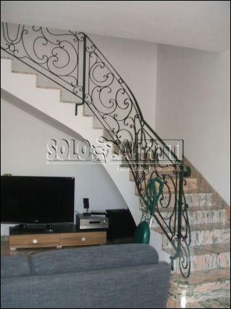 Villa con balcone e garage Pianella