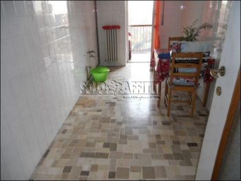 Appartamento con balcone e garage Paderno