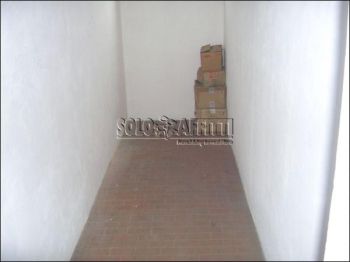 Appartamento con balcone e garage Calderara