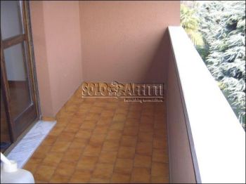 Appartamento con balcone e garage Calderara