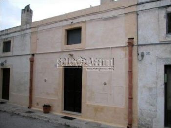 Casa arredata con balcone Centro storico