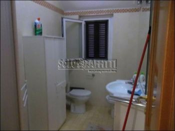 Appartamento arredato con posto auto