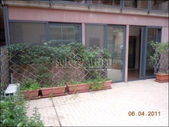 Appartamento arredato con terrazzo V.le africa