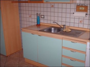 Appartamento arredato con terrazzo V.le africa