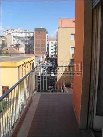 Appartamento con balcone Via g. d'annunzio