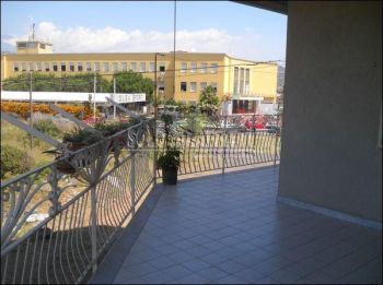 Appartamento arredato con terrazzo Lungomare