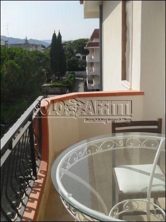 Appartamento arredato con balcone Centro