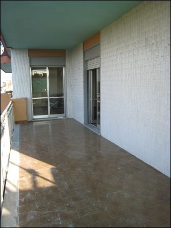 Appartamento arredato con balcone San carlo arena