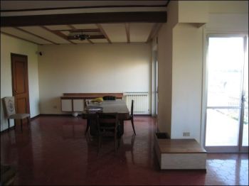 Appartamento arredato con balcone San carlo arena