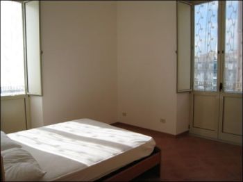 Trilocale arredato con balcone Zona industriale