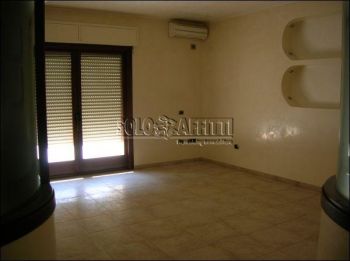 Appartamento con terrazzo Via dante
