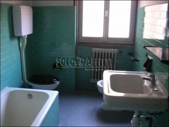 Casa con balcone Ospedale civile
