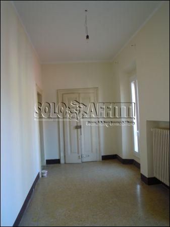 Casa con garage e balcone Brescia antica