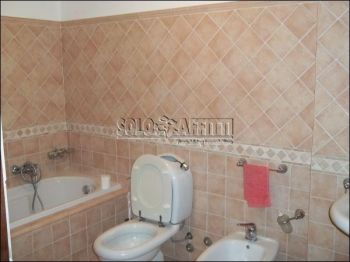 Villa a schiera con garage e terrazzo