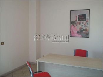 Villa a schiera con garage e terrazzo